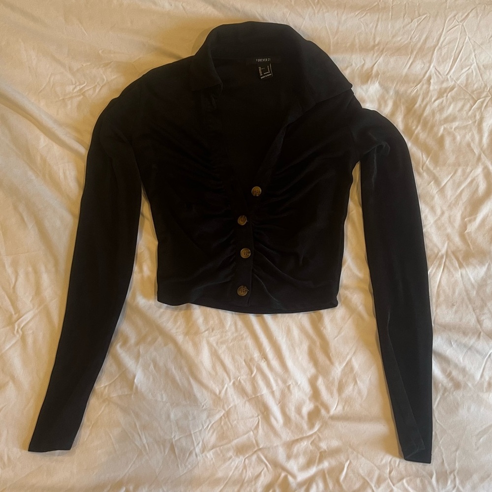 Black long sleeve crop top button down forever 21 (s)